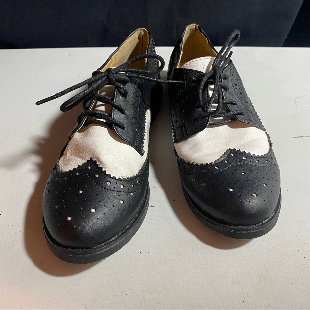 Ollio Wingtip Two Tone Oxford